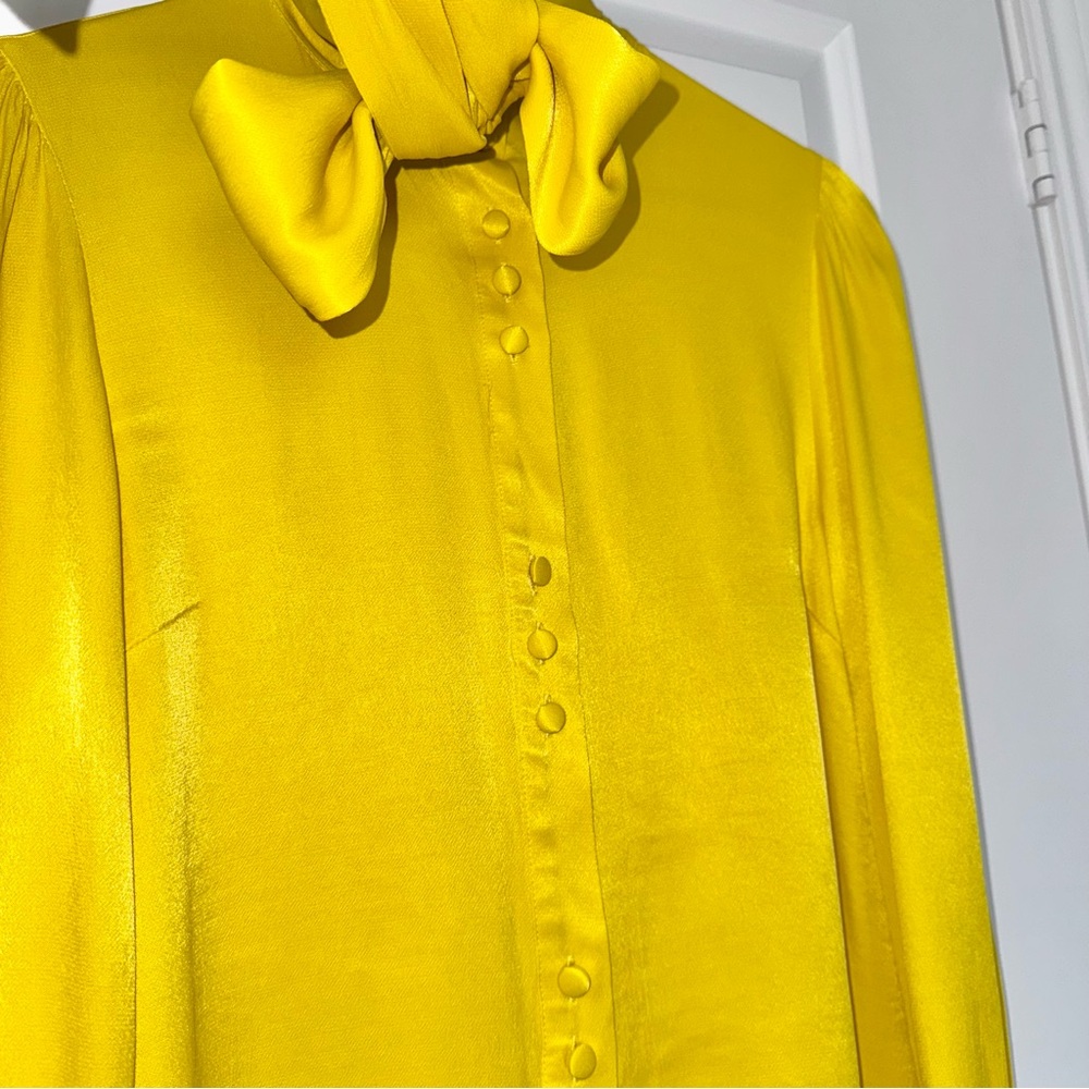 Zara yellow satin viscose neck bow tie detail button up blouse, size medium - Picture 10 of 16